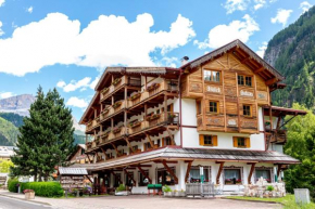 Hotel Salvan Campitello Die Fassa